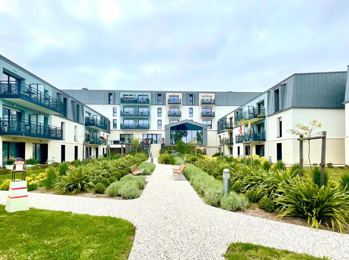 Domitys Les Fregates Aparthotel Les Sables-d'Olonne Exterior photo